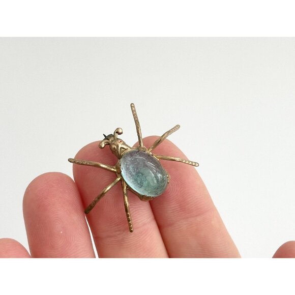Spider Figural Blue Glass Jelly Belly Body Gold Toned Vintage Jewelry Brooch Pin - Picture 7 of 10